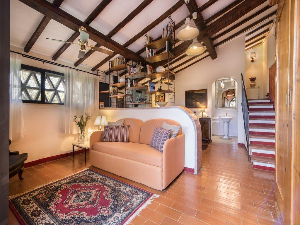 Hostal Il Casolare Di Libbiano San Gimignano Exterior foto