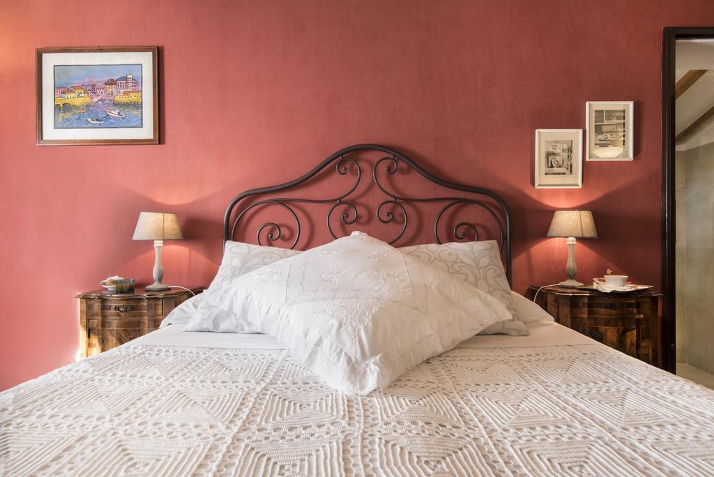 Hostal Il Casolare Di Libbiano San Gimignano Exterior foto