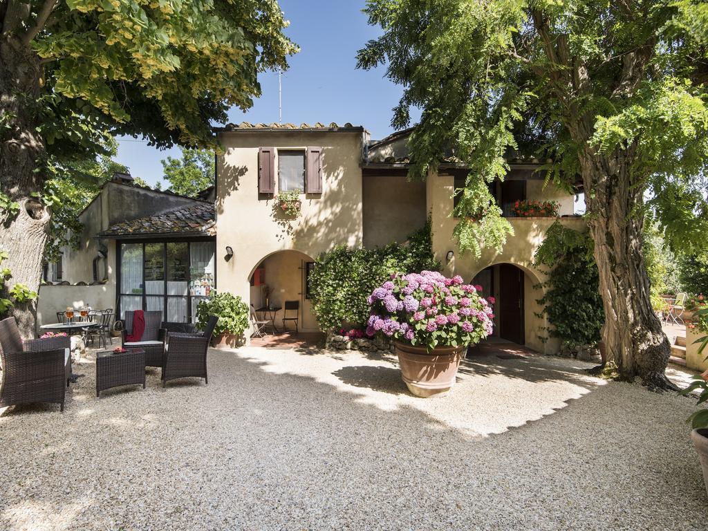 Hostal Il Casolare Di Libbiano San Gimignano Exterior foto